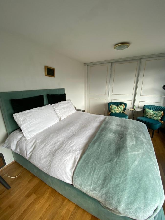Zen Cottage, Cheltenham Уинчкомб Экстерьер фото