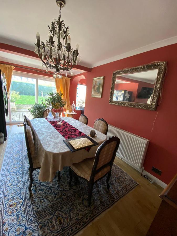 Zen Cottage, Cheltenham Уинчкомб Экстерьер фото